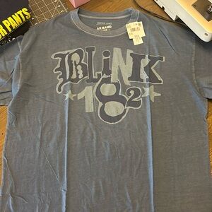 NWT Blink 182 Band Tshirt